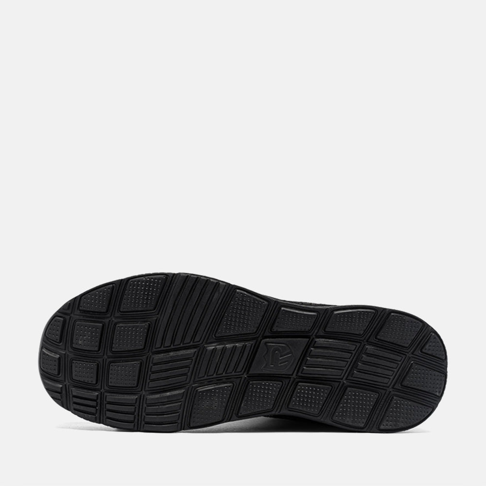 The safety shoe sole with electrical insulation