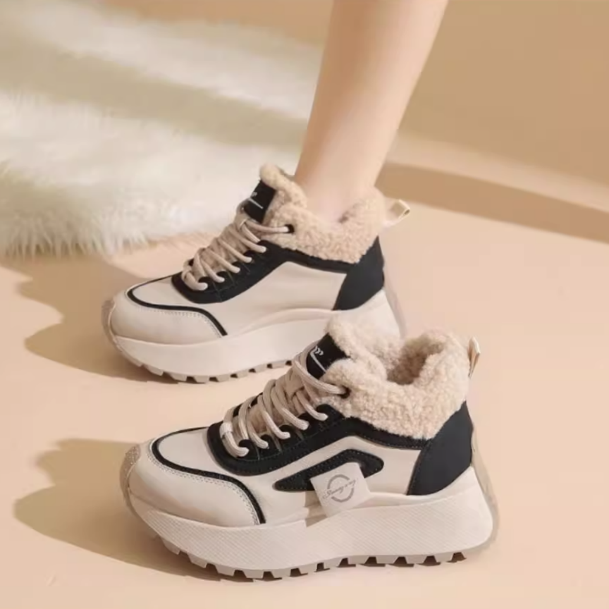 Women Lace Up Fleeced Lined Winter Walking Platform Sneaker