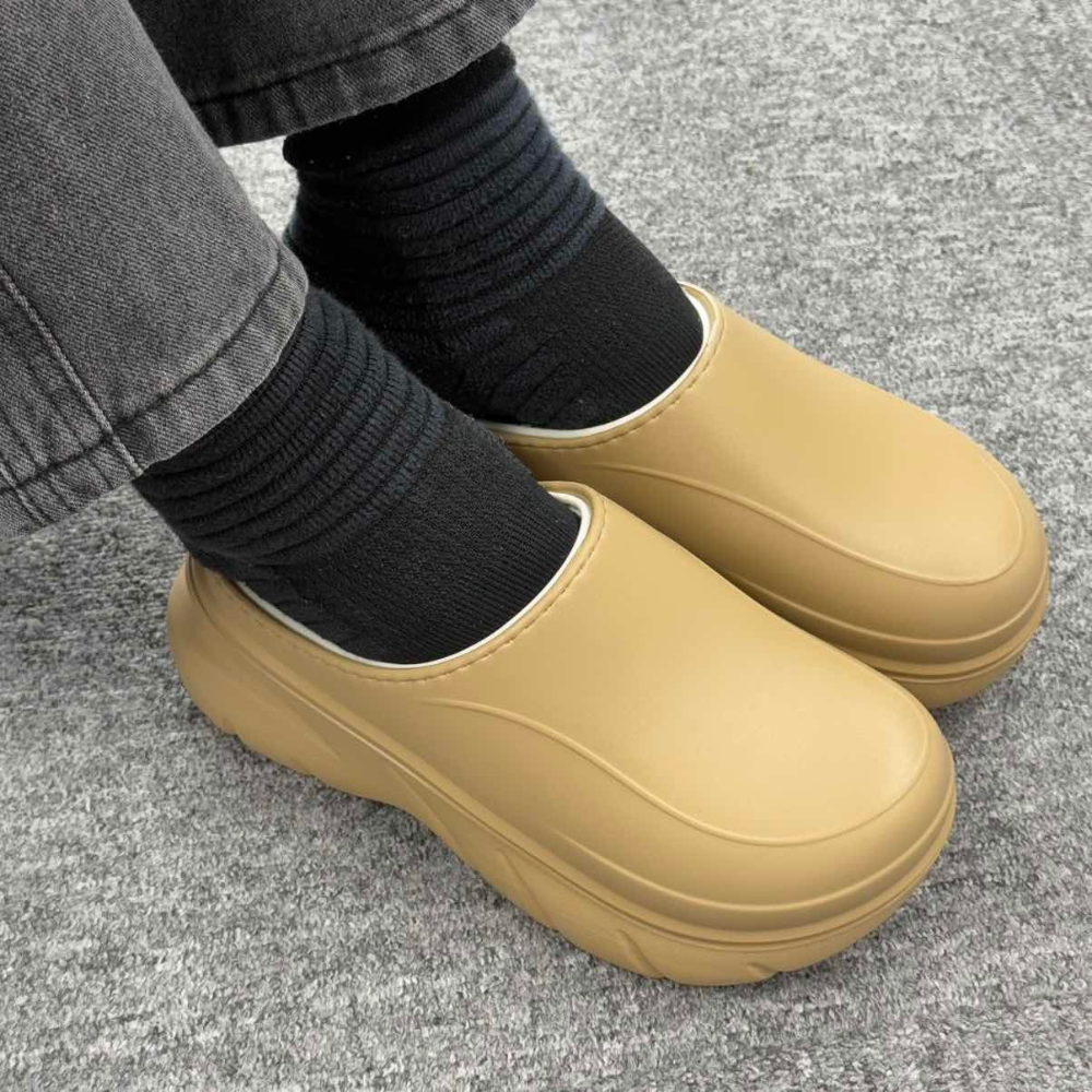 Fuzzy Lined Clogs Waterproof Anti Slip Work Shoes For Winter Men Women