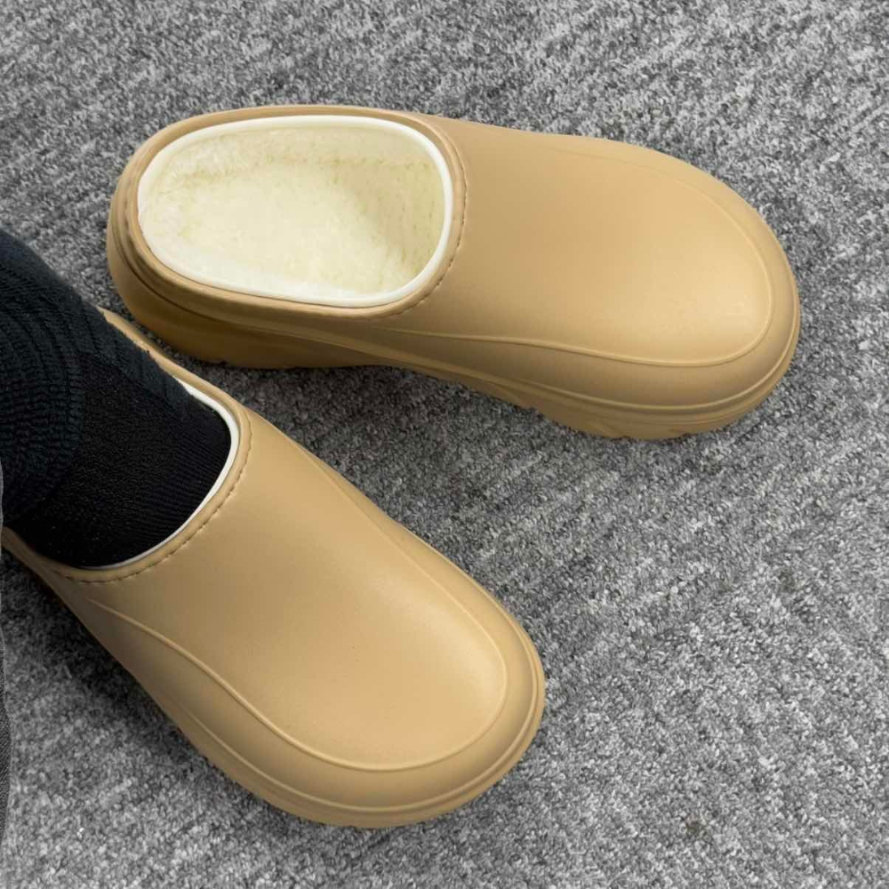 Fuzzy Lined Clogs Waterproof Anti Slip Work Shoes For Winter Men Women