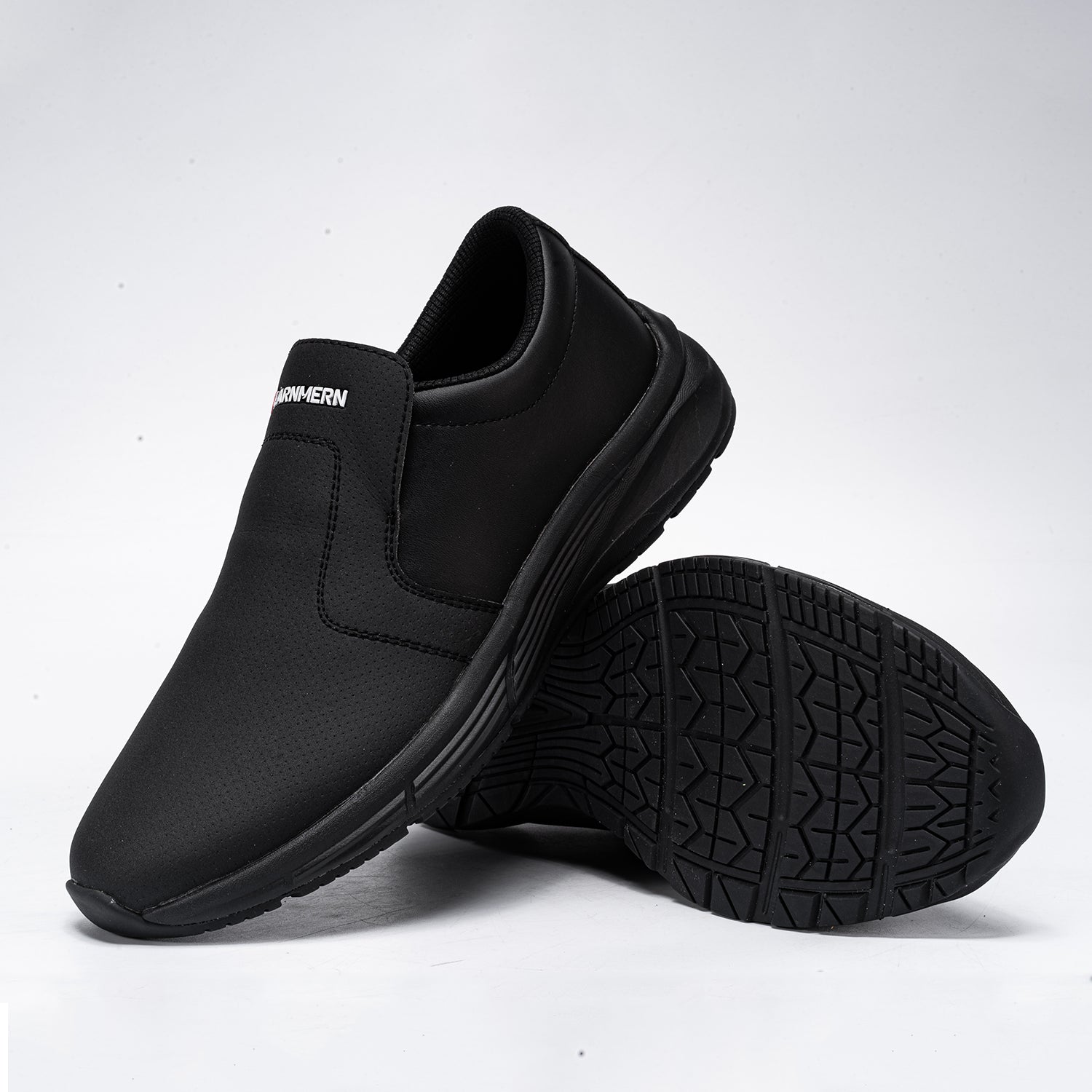 LARNMERN Non Slip Work Shoes for men L03301