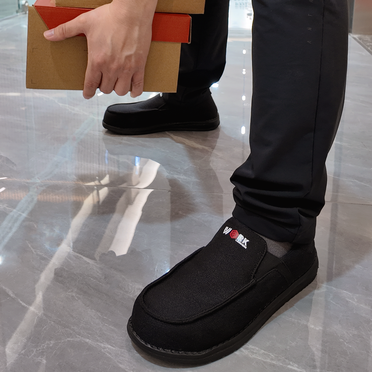 Steel toe house shoes shop