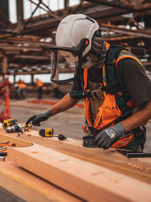 Men's Light Manufacturing