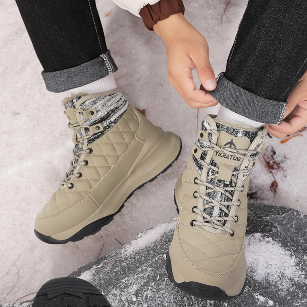 Fleece-lined Waterproof Non-slip Snow Boots Winter Boots